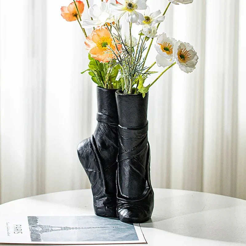 Pointe Contemporary Flower Vase | Exquisite Ceramic Porcelain