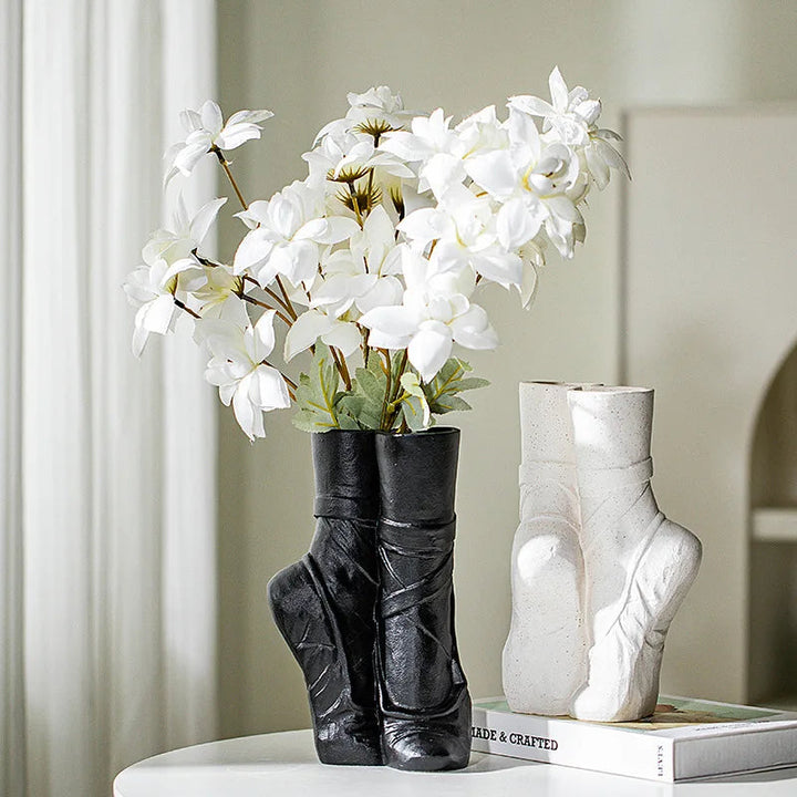Pointe Contemporary Flower Vase | Exquisite Ceramic Porcelain